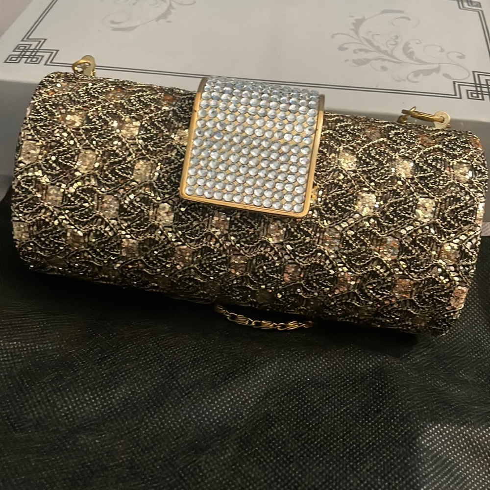 Gold clutch
